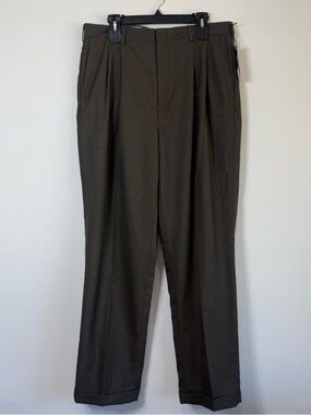 Roundtree & Yorke Brown Pleated Dress Pants 36x32 Cuffed Easy Care Trousers